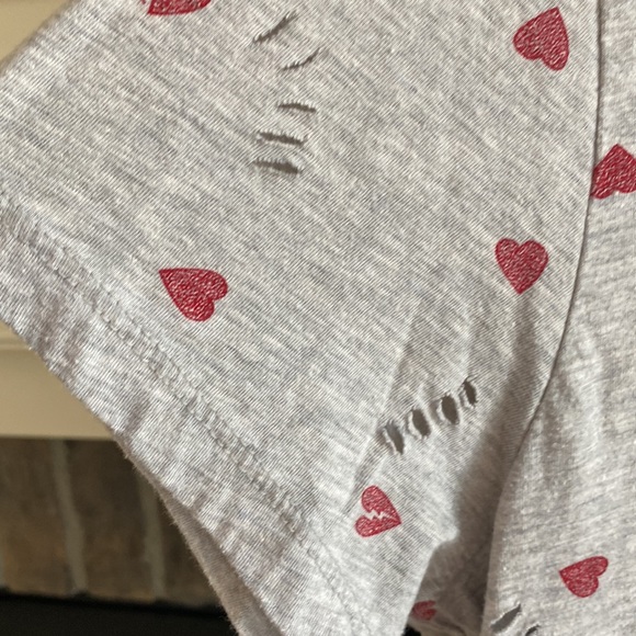 Distressed Lucky Brand Hearts Tee Size Large - Picture 6 of 6